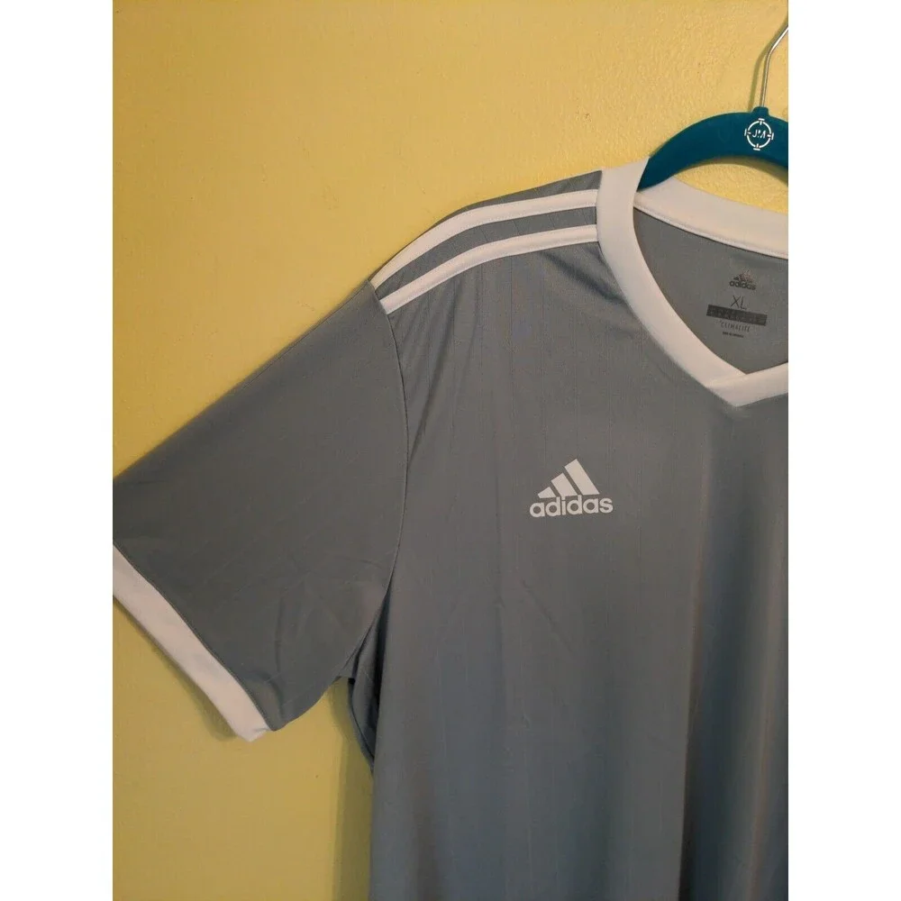 Adidas Climalite Soccer Style 3 Stripe Shirt Jersey Men's Size XL Grey Pinstripe